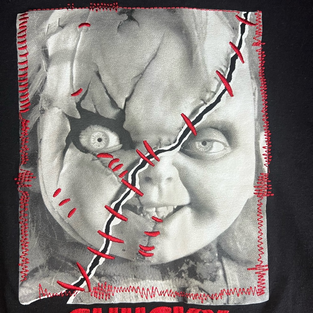 Chucky Graphic Crop Top Womens Large Black Horror Movie Embroidered Shirt Scary